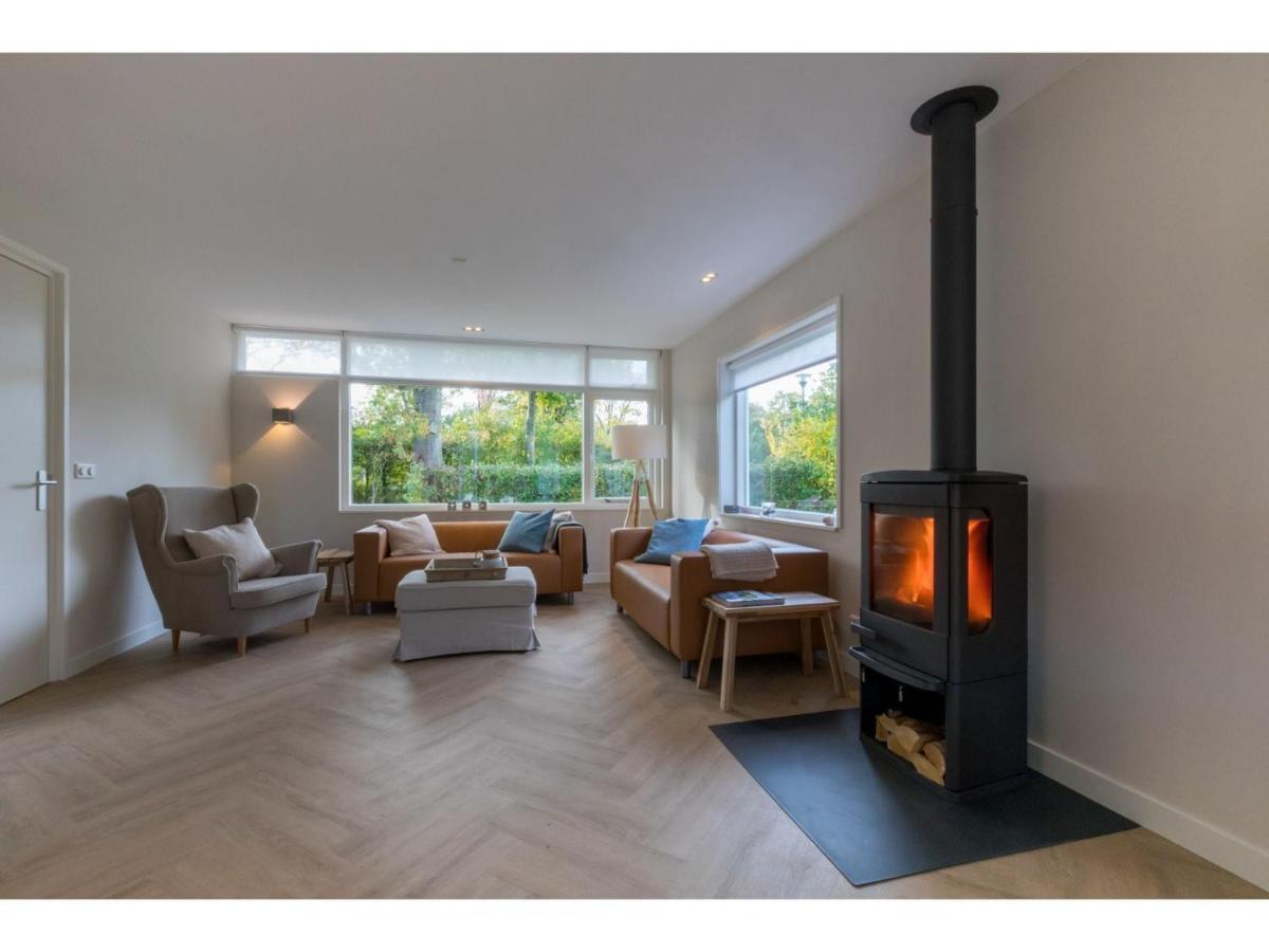 Beautiful Holiday Home With Sauna In A Quiet Wooded Area In Oostkapelle Exterior foto